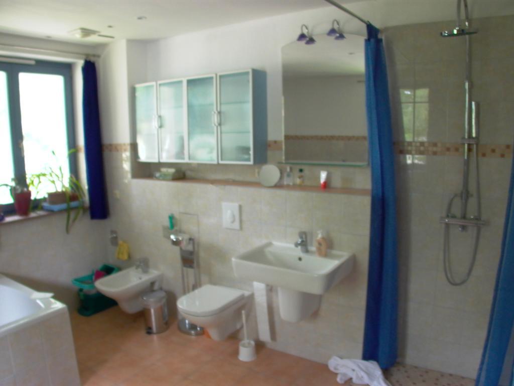 Gaestezimmer Ferienwohnung Villa Alexa, Mit Wallbox 沃尔特斯多夫 外观 照片